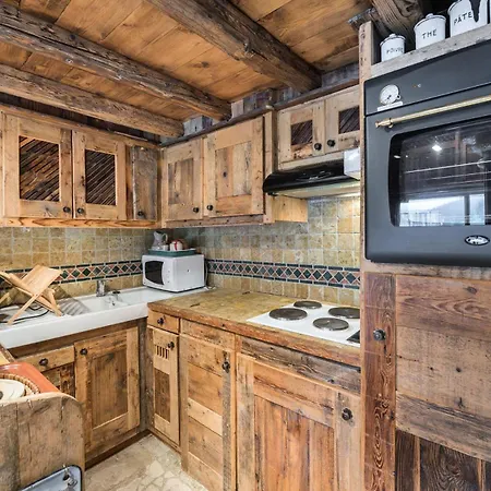 - Pieces 441 Apartment Courchevel